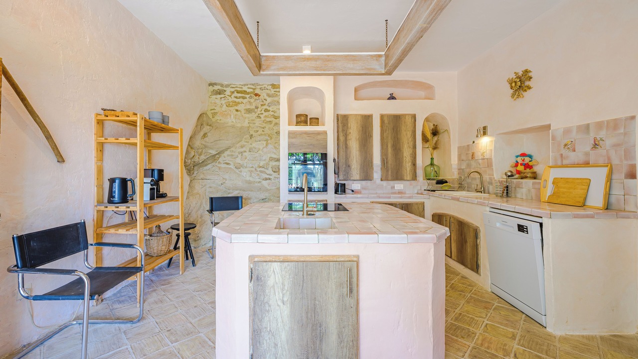 Photo of Kitchen in Puyloubier