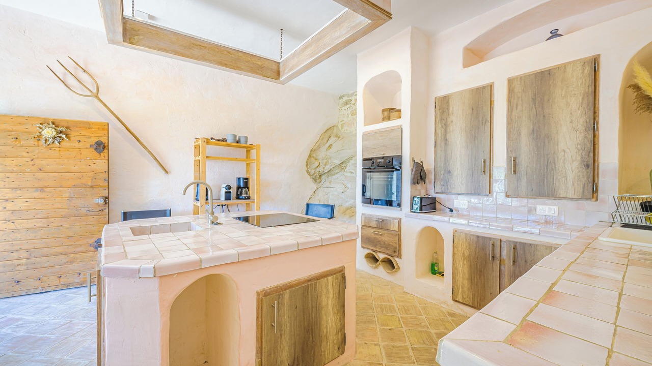 Photo of Kitchen in Puyloubier