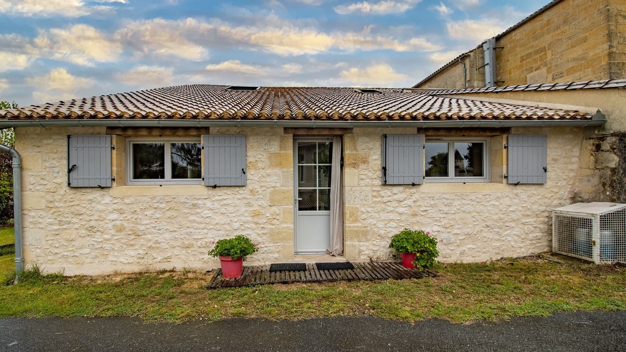 Photo of Outdoor in Les Salles-De-Castillon