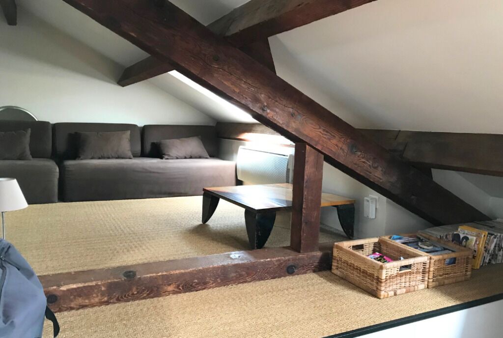 Photo of Livingroom in 8th Arrondissement