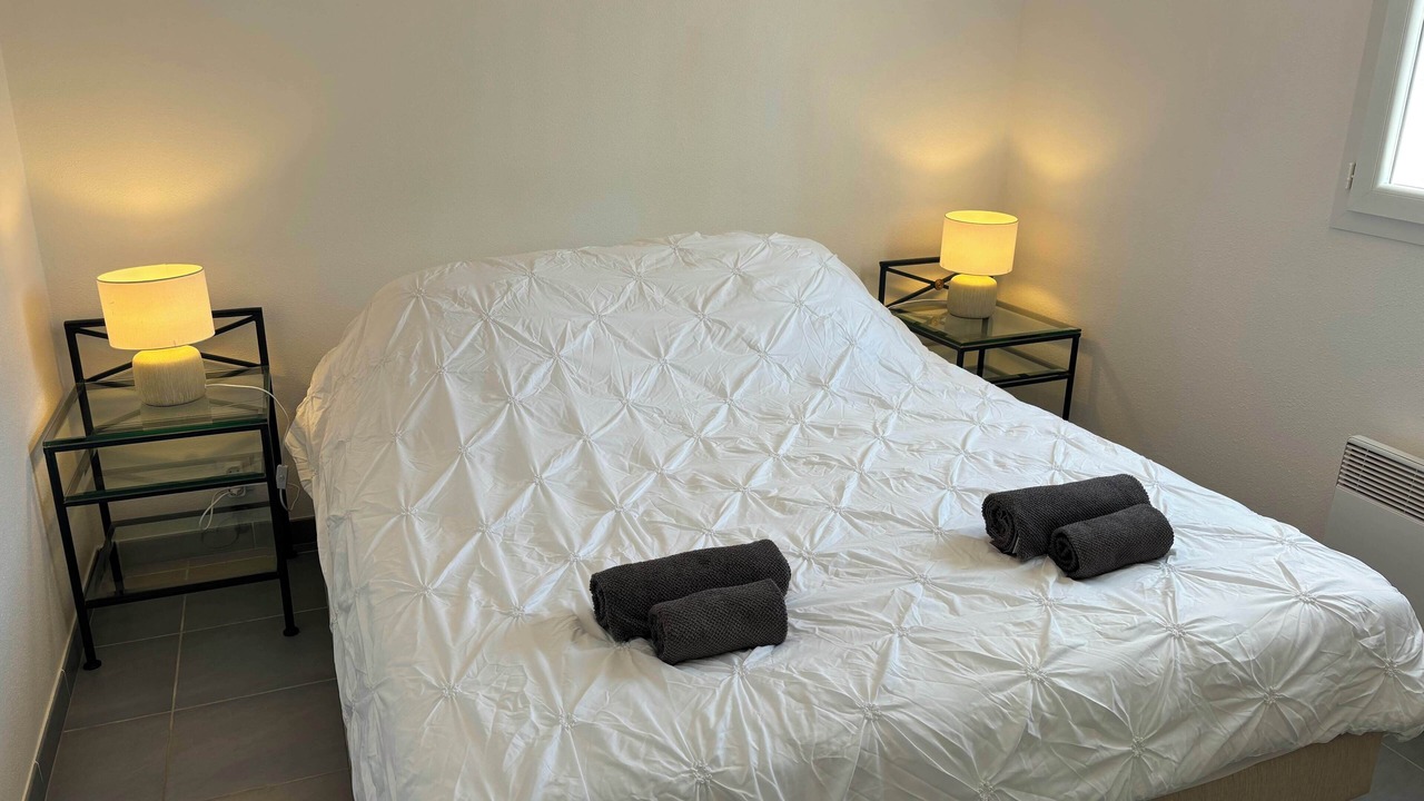Photo of Bedroom in Domino