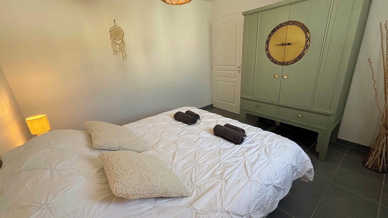 Photo of Bedroom in Domino