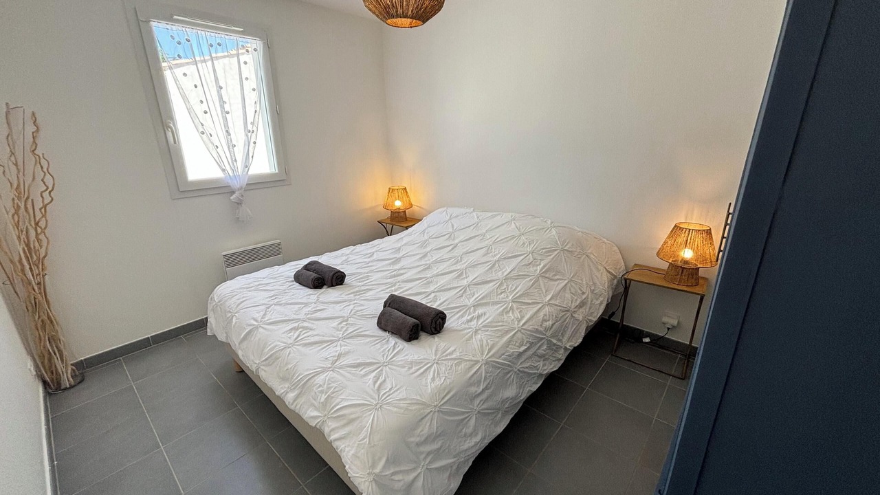 Photo of Bedroom in Domino