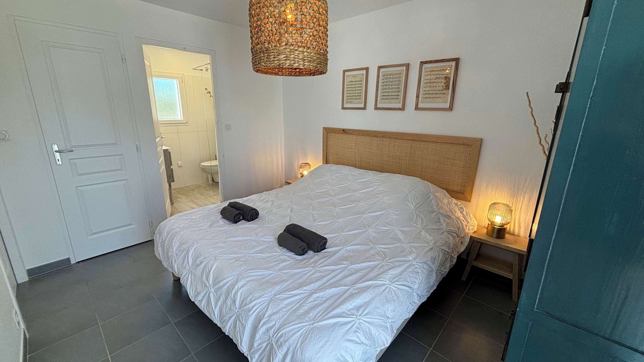 Photo of Bedroom in Domino