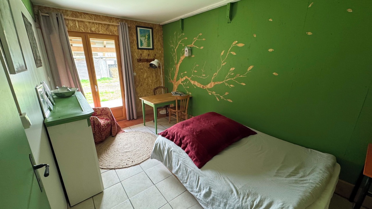 Photo of Bedroom in Saint-Parize-le-Chatel