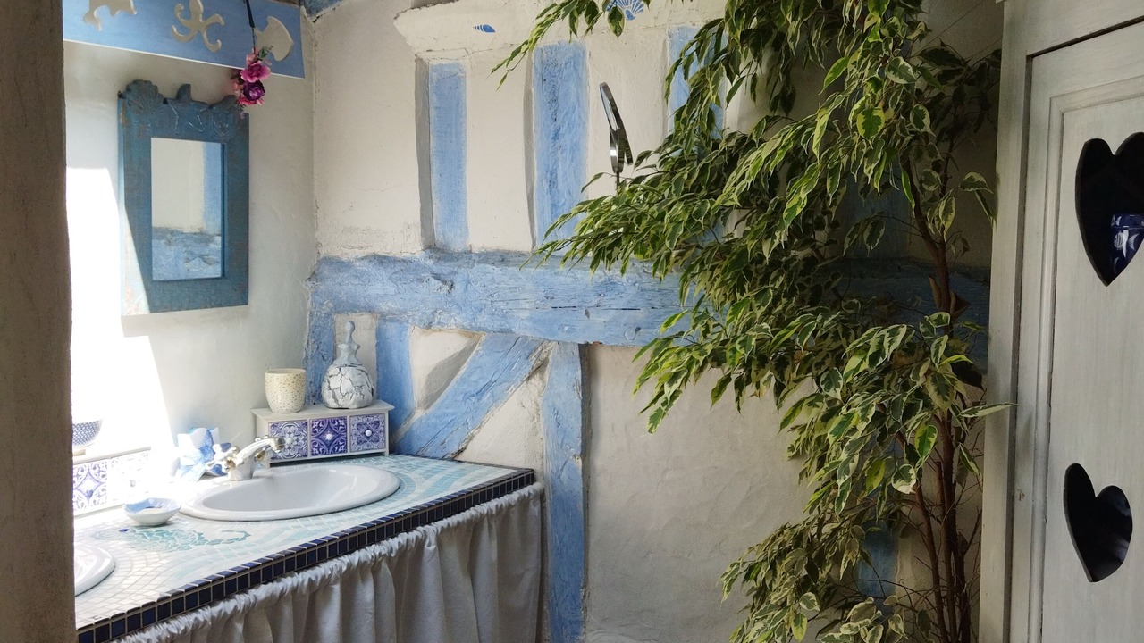 Photo of Bathroom in Luglon