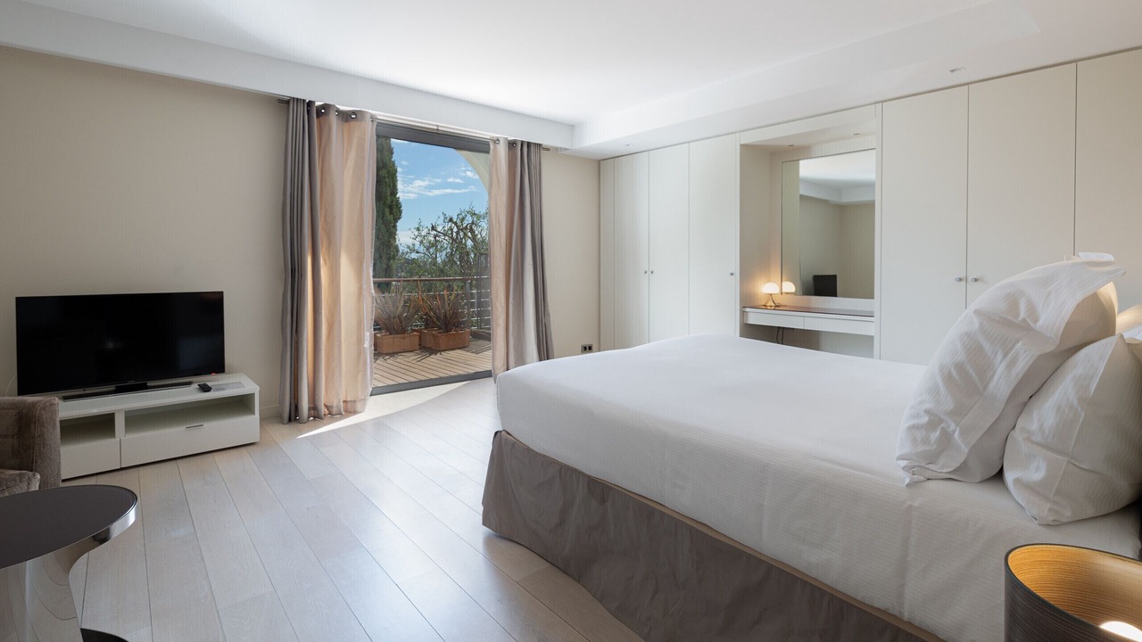 Photo of Bedroom in Cap-Ferrat