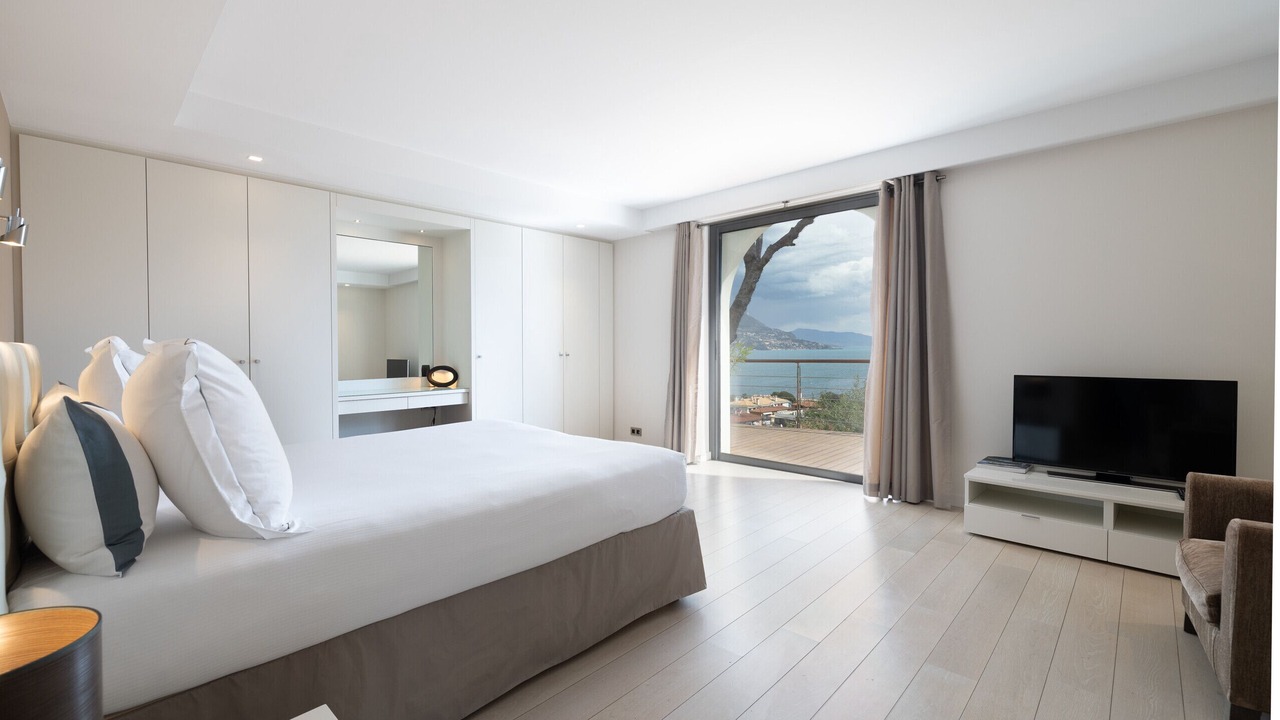 Photo of Bedroom in Cap-Ferrat