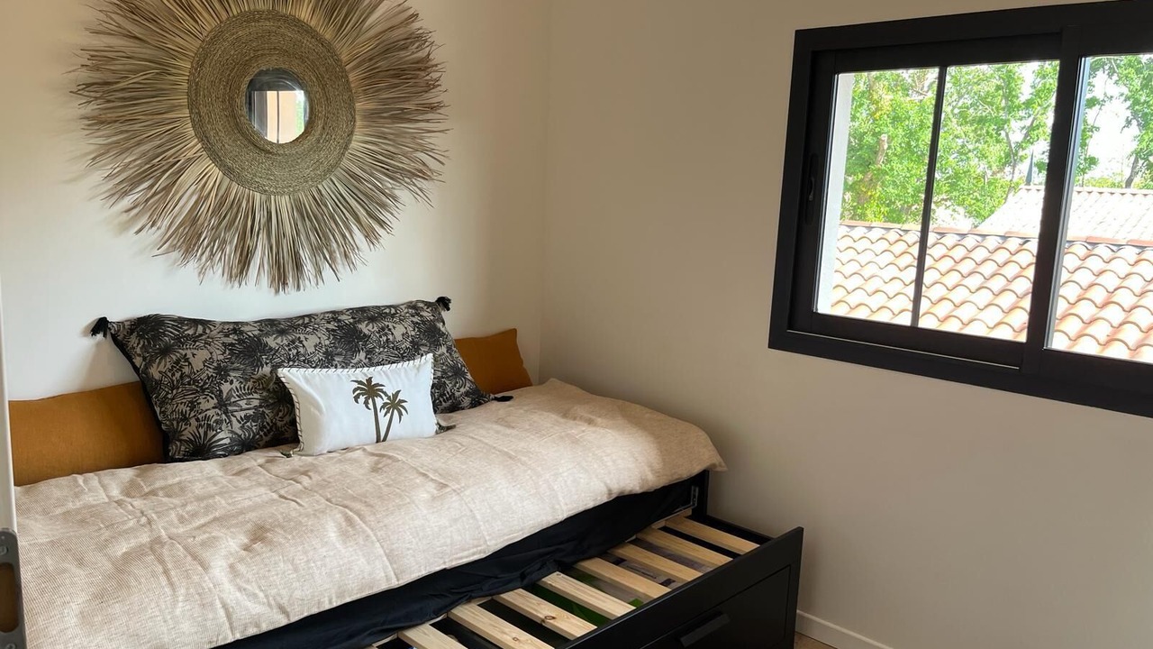 Photo of Bedroom in Gujan-Mestras