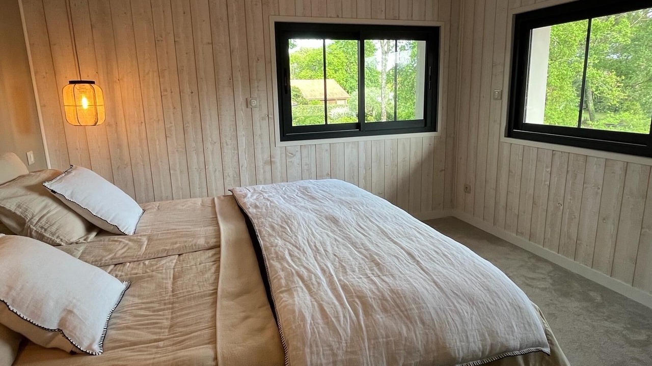 Photo of Bedroom in Gujan-Mestras