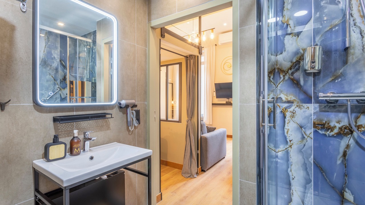 Photo of Bathroom in Palais de justice