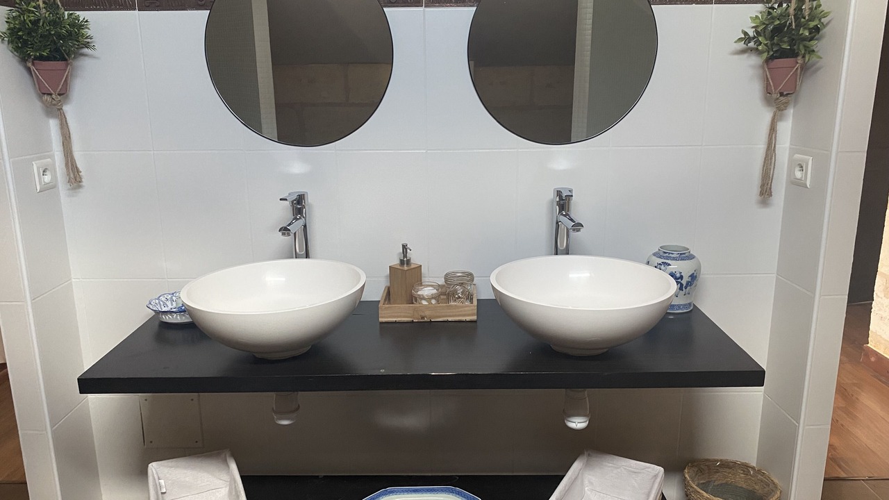 Photo of Bathroom in Saint-Sulpice-de-Faleyrens