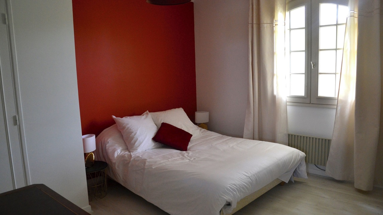 Photo of Bedroom in Eyragues