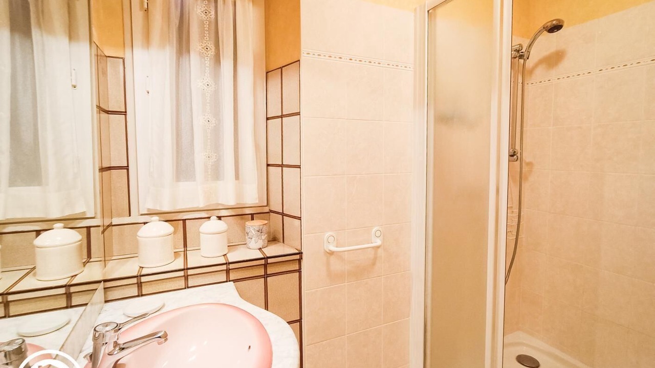 Photo of Bathroom in Gignac
