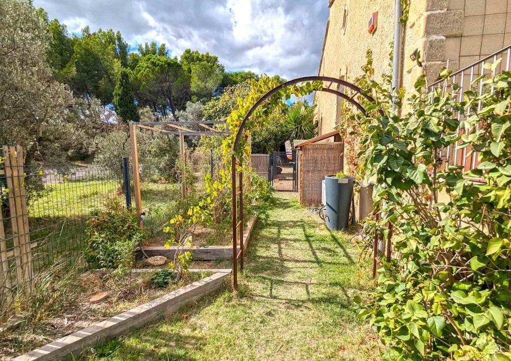 Photo of Outdoor in Aureille