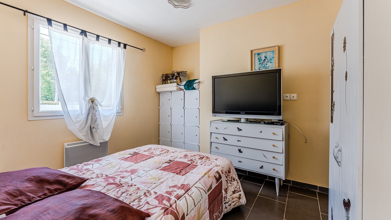 Photo of Bedroom in Mios