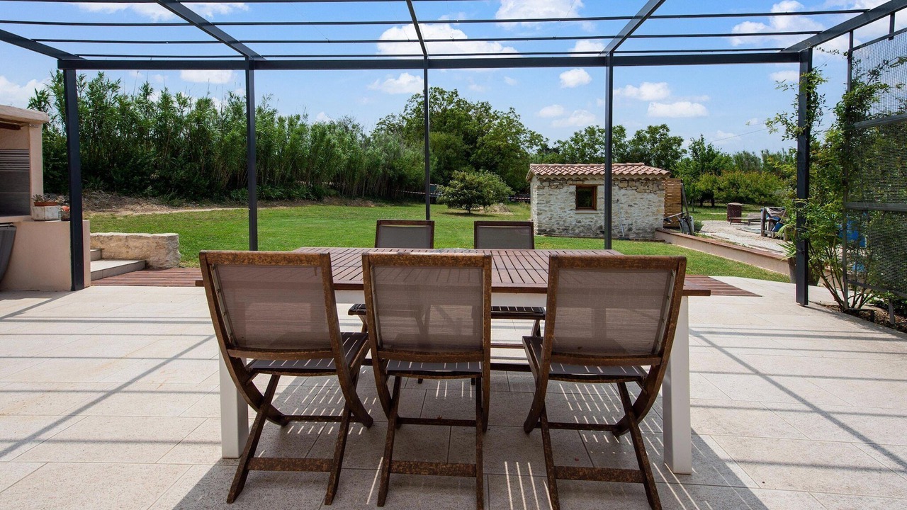 Photo of Patio Balcony in Pernes-les-Fontaines