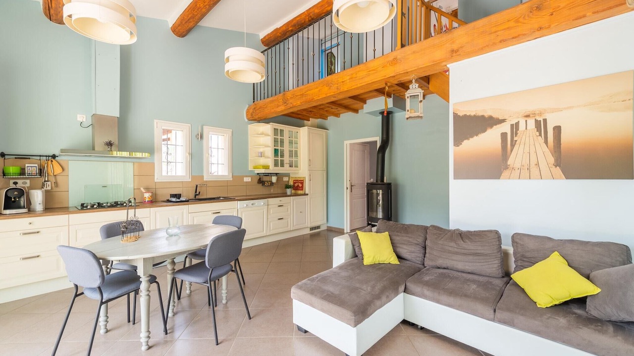 Photo of Livingroom in Pernes-les-Fontaines