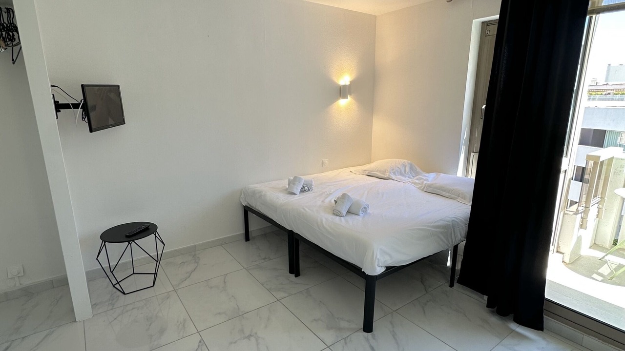 Photo of Bedroom in Juan-les-Pins