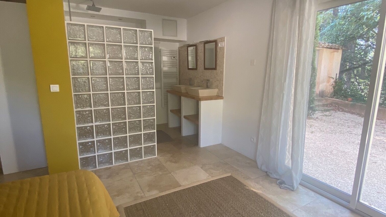 Photo of Bedroom in Lumiere