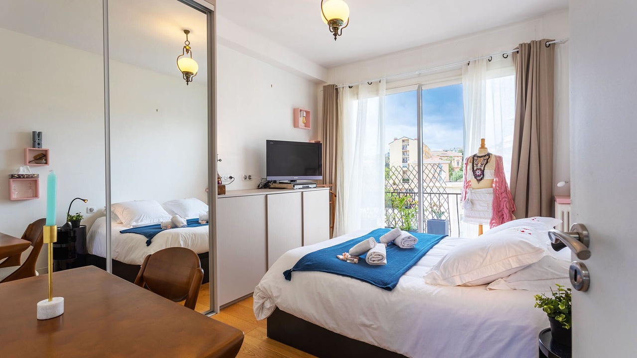 Photo of Bedroom in Les Baumettes