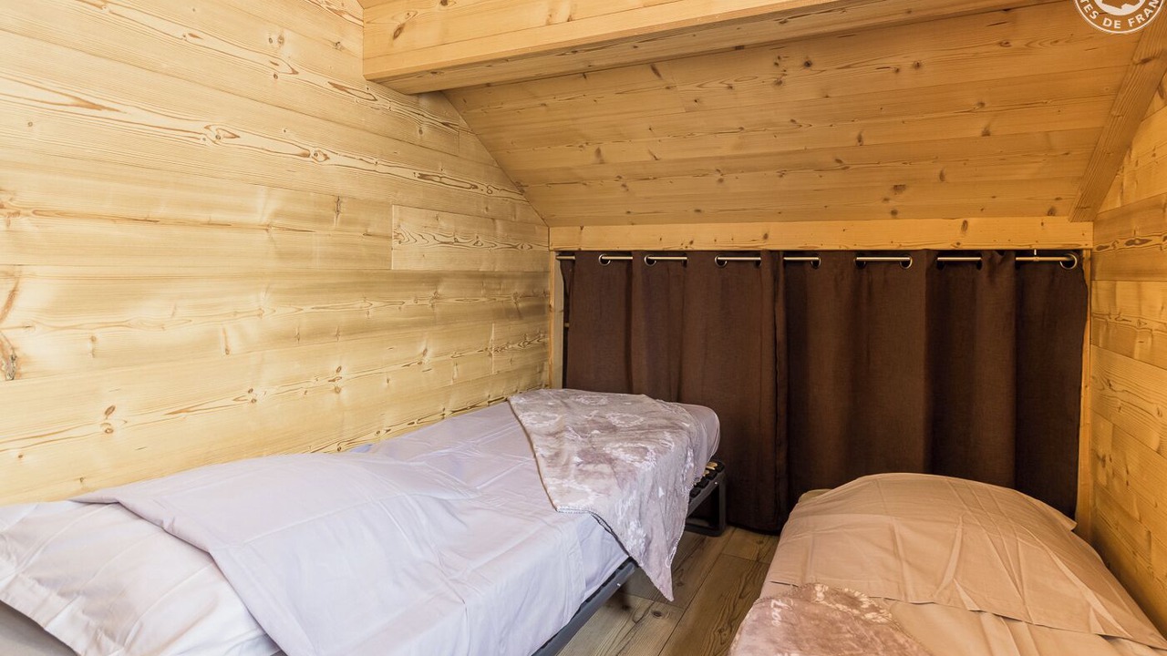 Photo of Bedroom in Albiez-le-Vieux