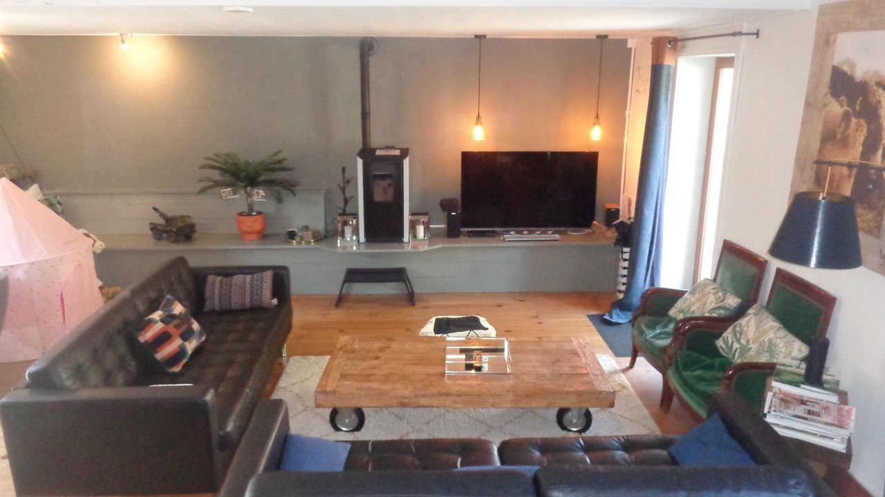 Photo of Livingroom in Poil
