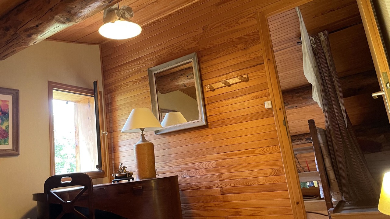 Photo of Bedroom in Albiez-le-Vieux