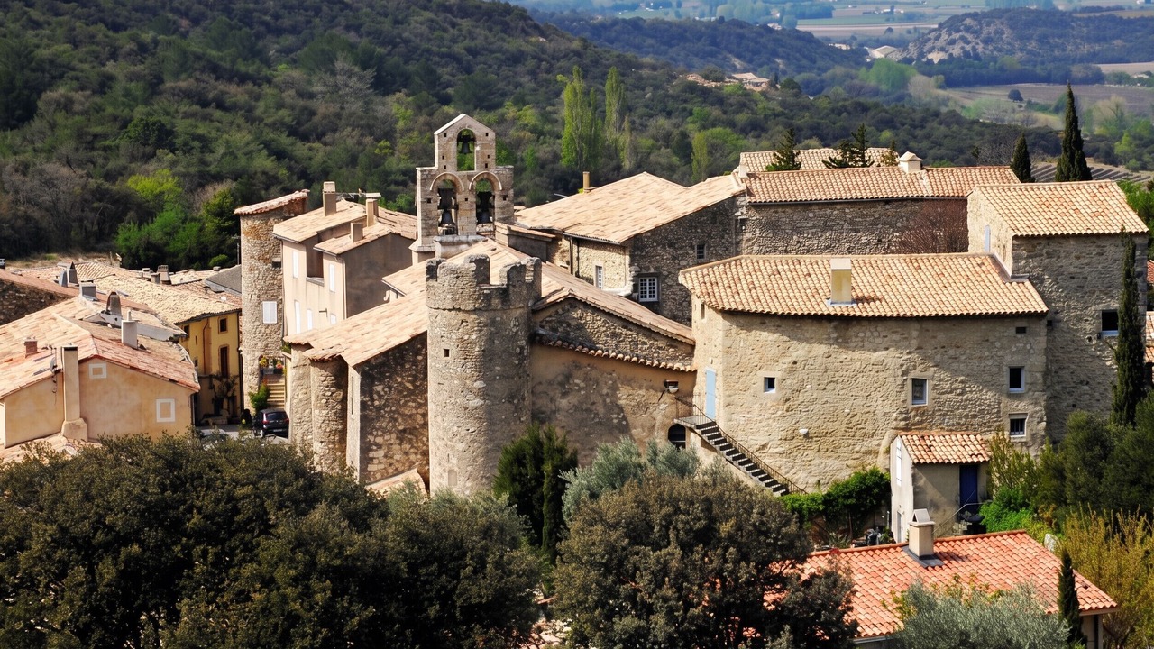 Photo of Others in Rousset