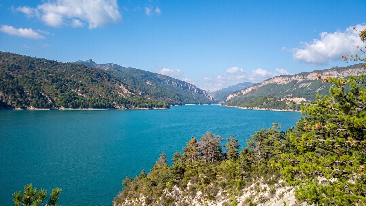 Photo of Others in Allos