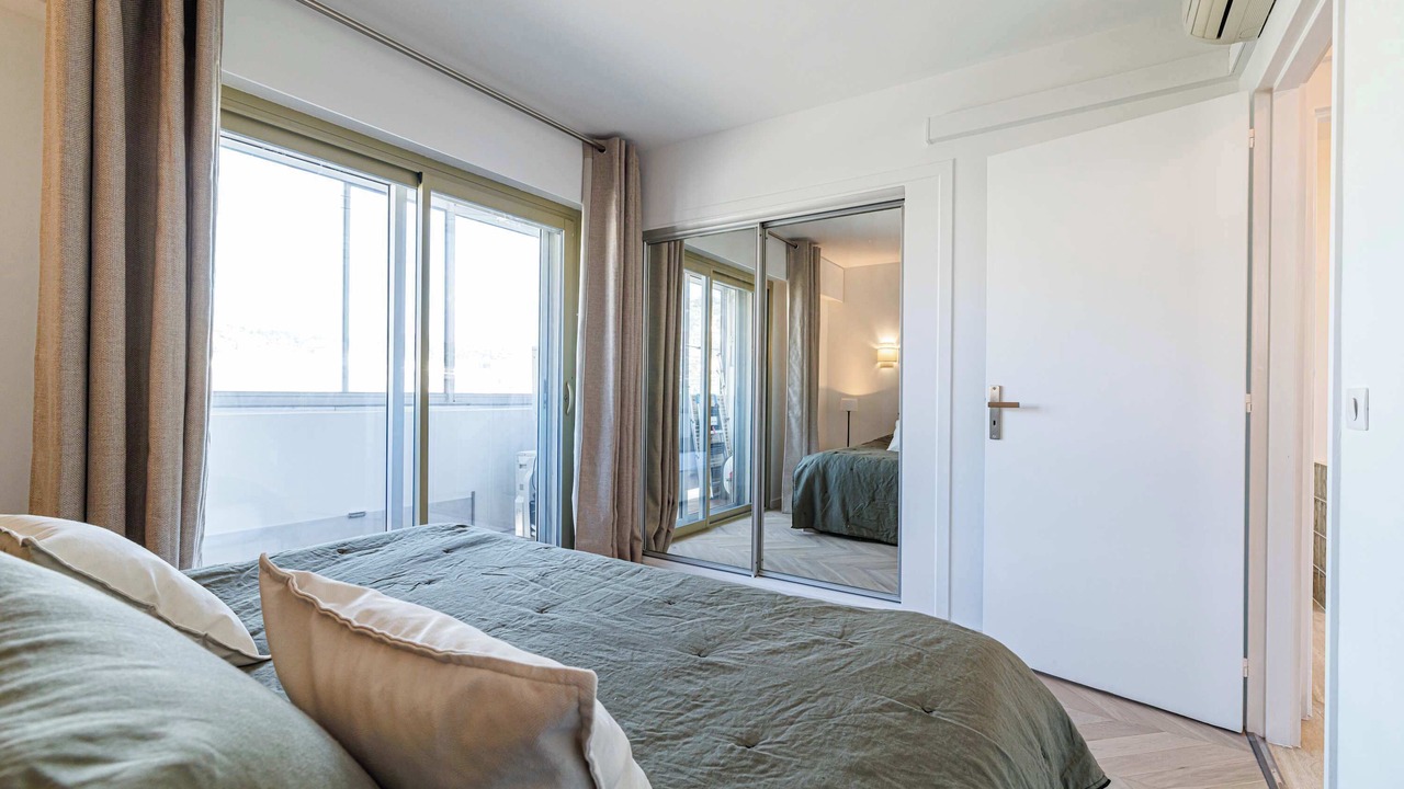 Photo of Bedroom in Golfe Juan