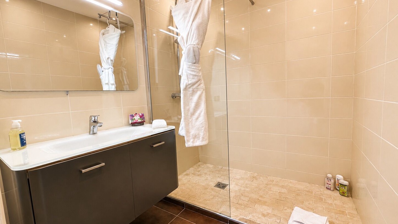 Photo of Bathroom in Plaine de la Brague