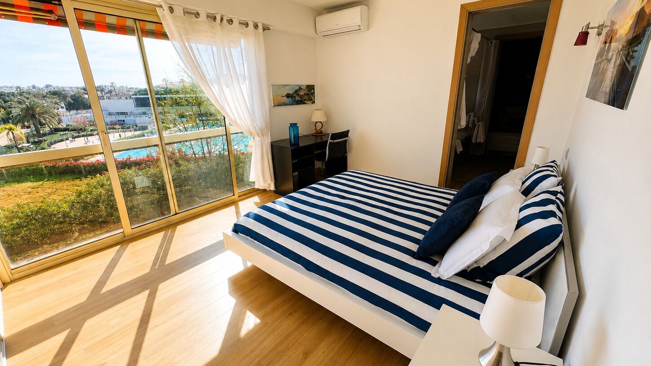 Photo of Bedroom in Plaine de la Brague