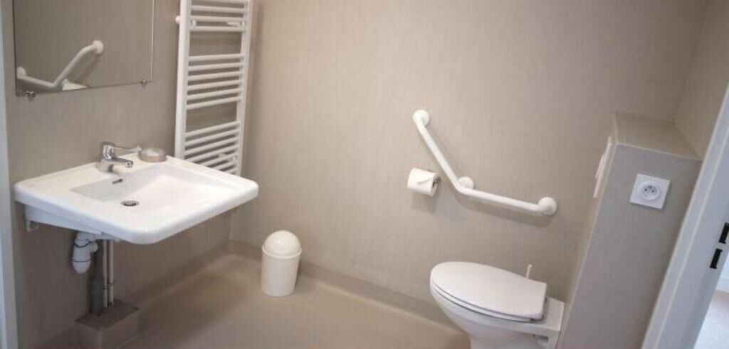 Photo of Bathroom in La Flotte