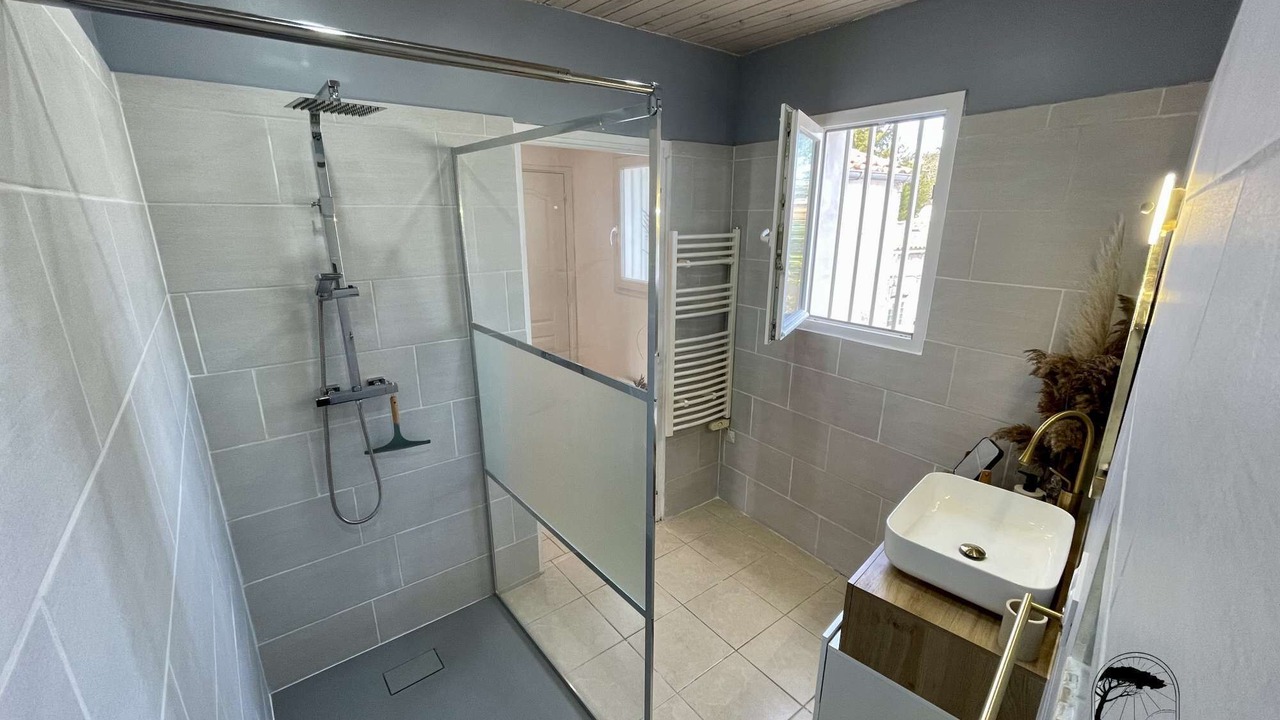 Photo of Bathroom in Saint-Georges-d'Oleron