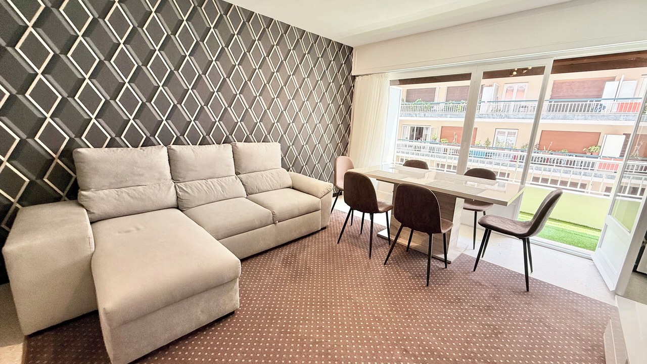 Photo of Livingroom in Antibes Old Town