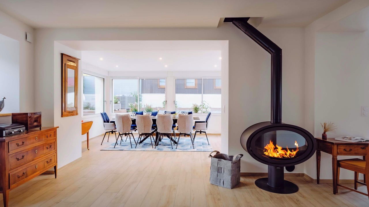 Photo of Livingroom in Menthon-Saint-Bernard