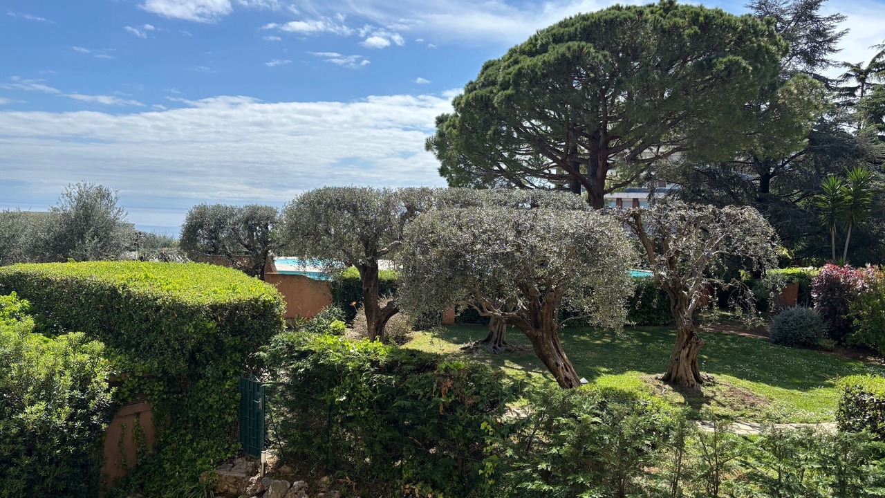 Photo of Outdoor in Caucade