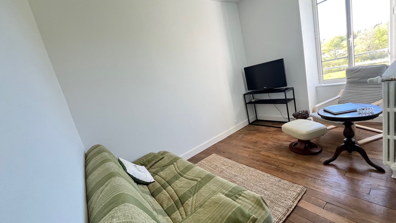 Photo of Livingroom in Moustier-Ventadour
