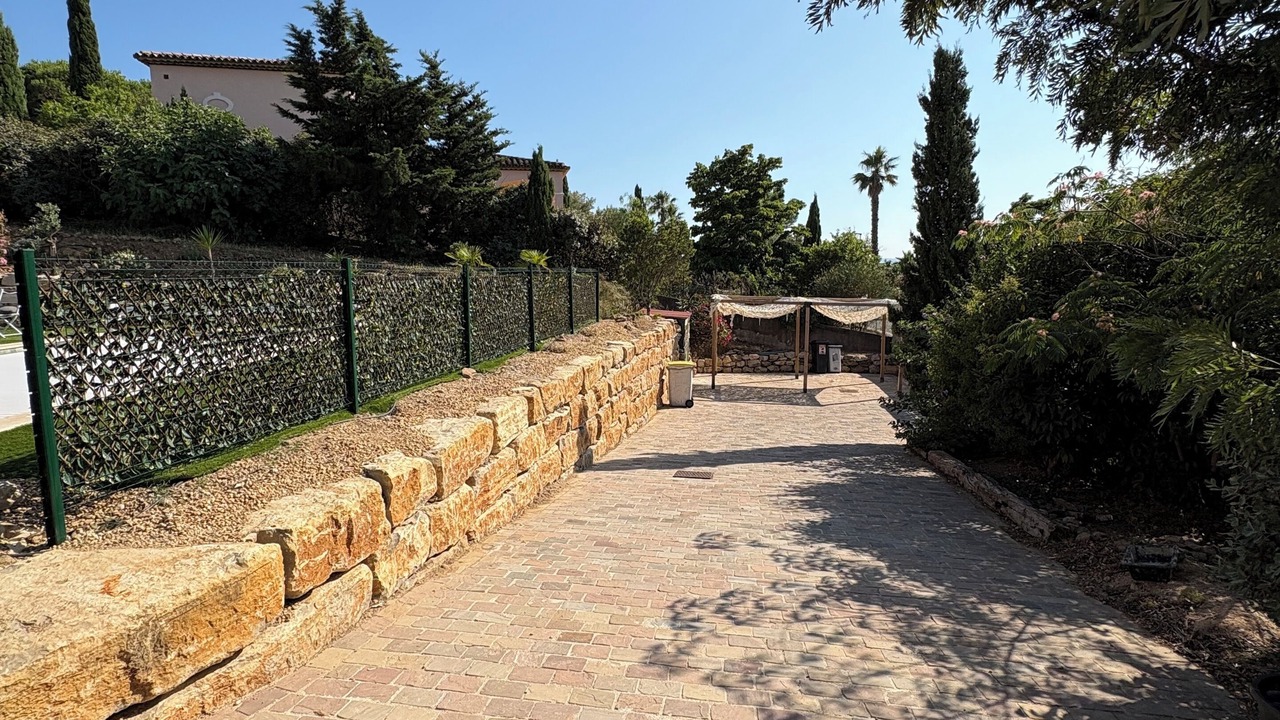 Photo of Outdoor in La Nartelle