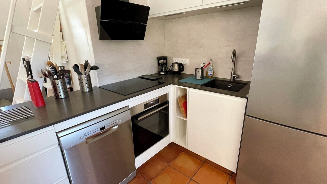 Photo of Kitchen in Le Canon