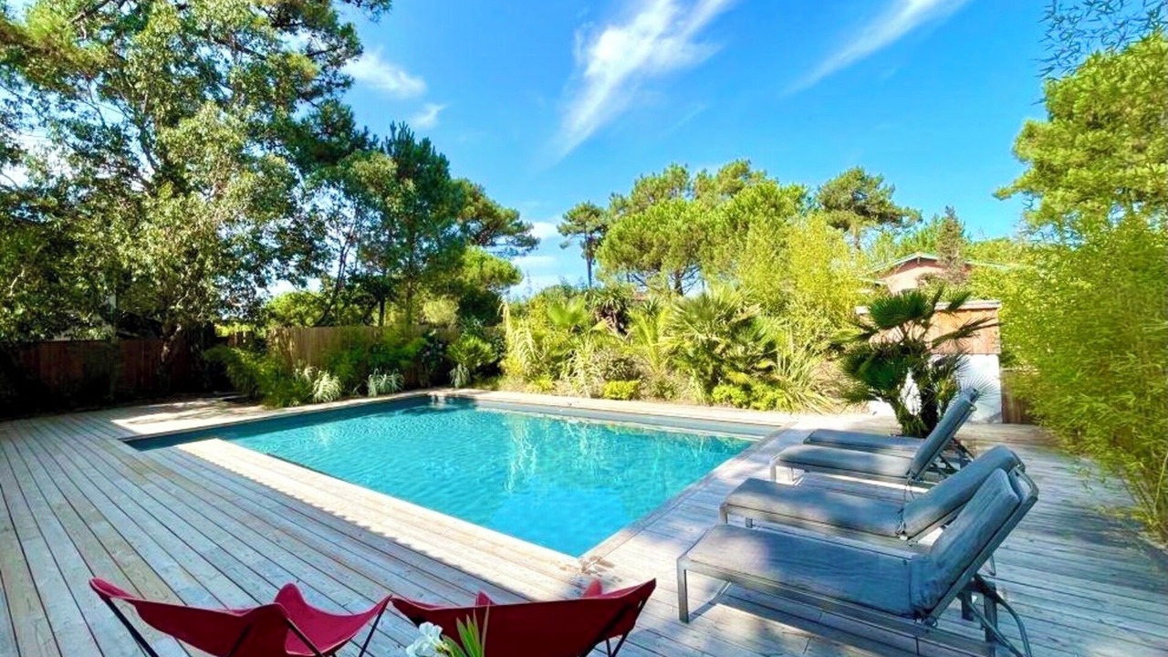 Photo of Outdoor in Le Canon