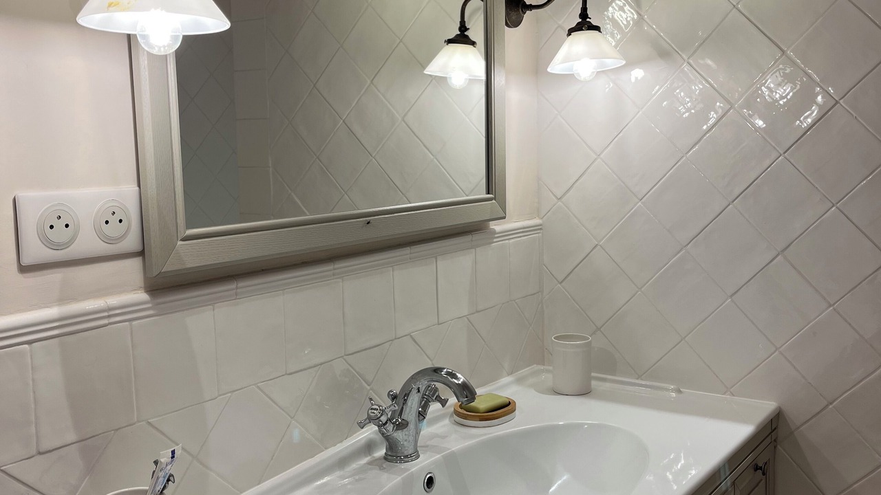 Photo of Bathroom in Aureille