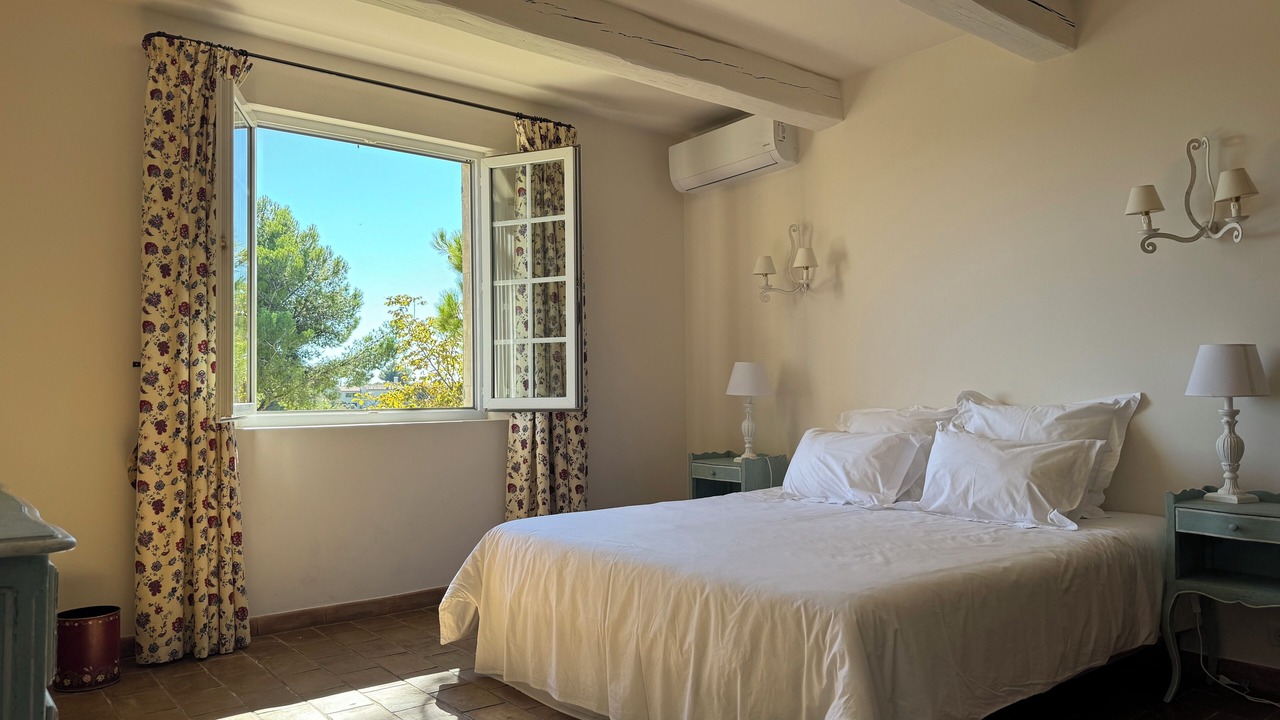 Photo of Bedroom in Aureille