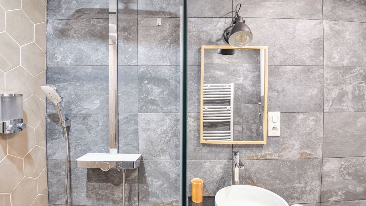 Photo of Bathroom in Opera