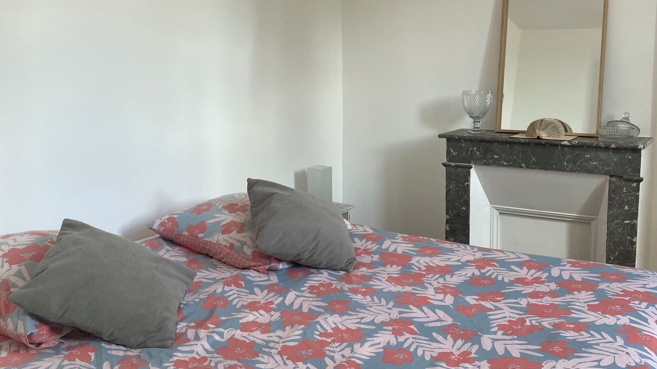 Photo of Bedroom in Nansouty-Saint-Genes