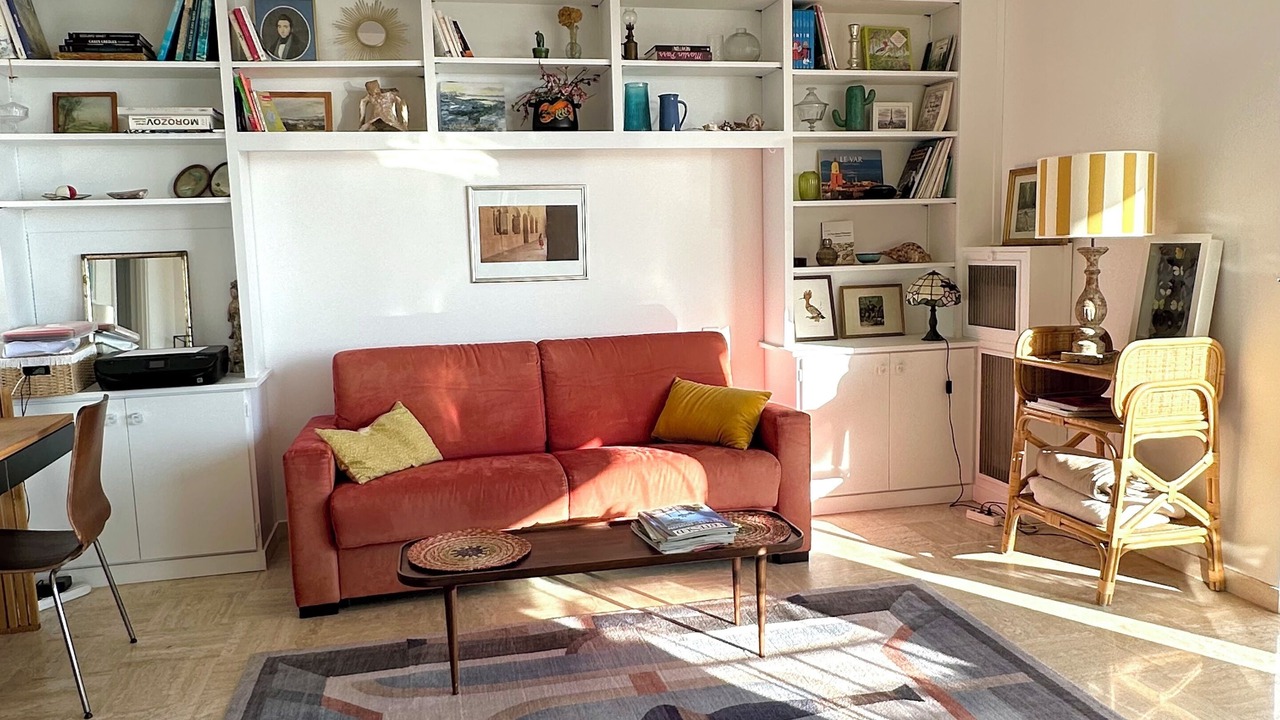 Photo of Livingroom in Le Mourillon
