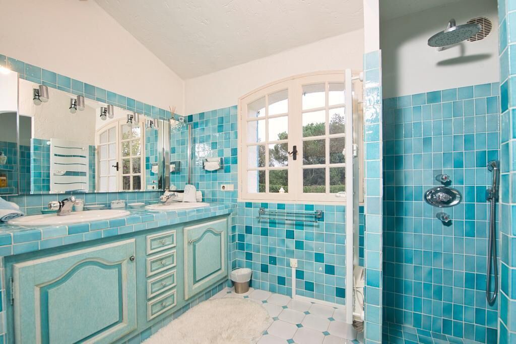 Photo of Bathroom in Ramatuelle