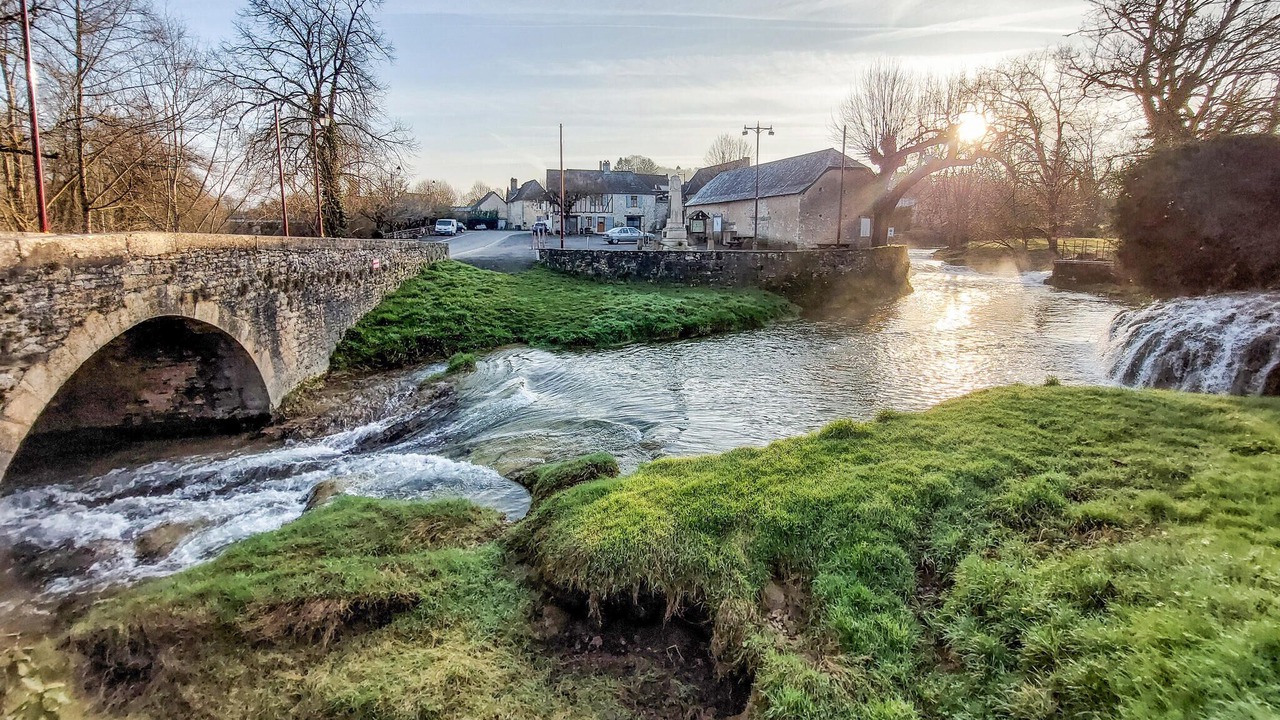 Photo of Others in Le Lardin-Saint-Lazare