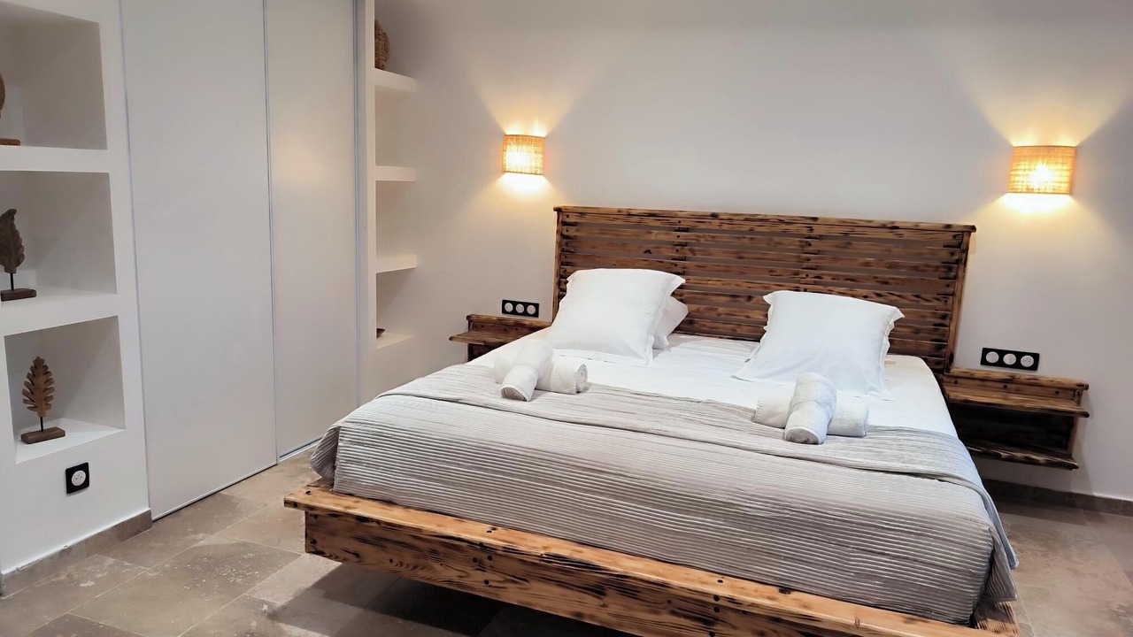 Photo of Bedroom in Arles